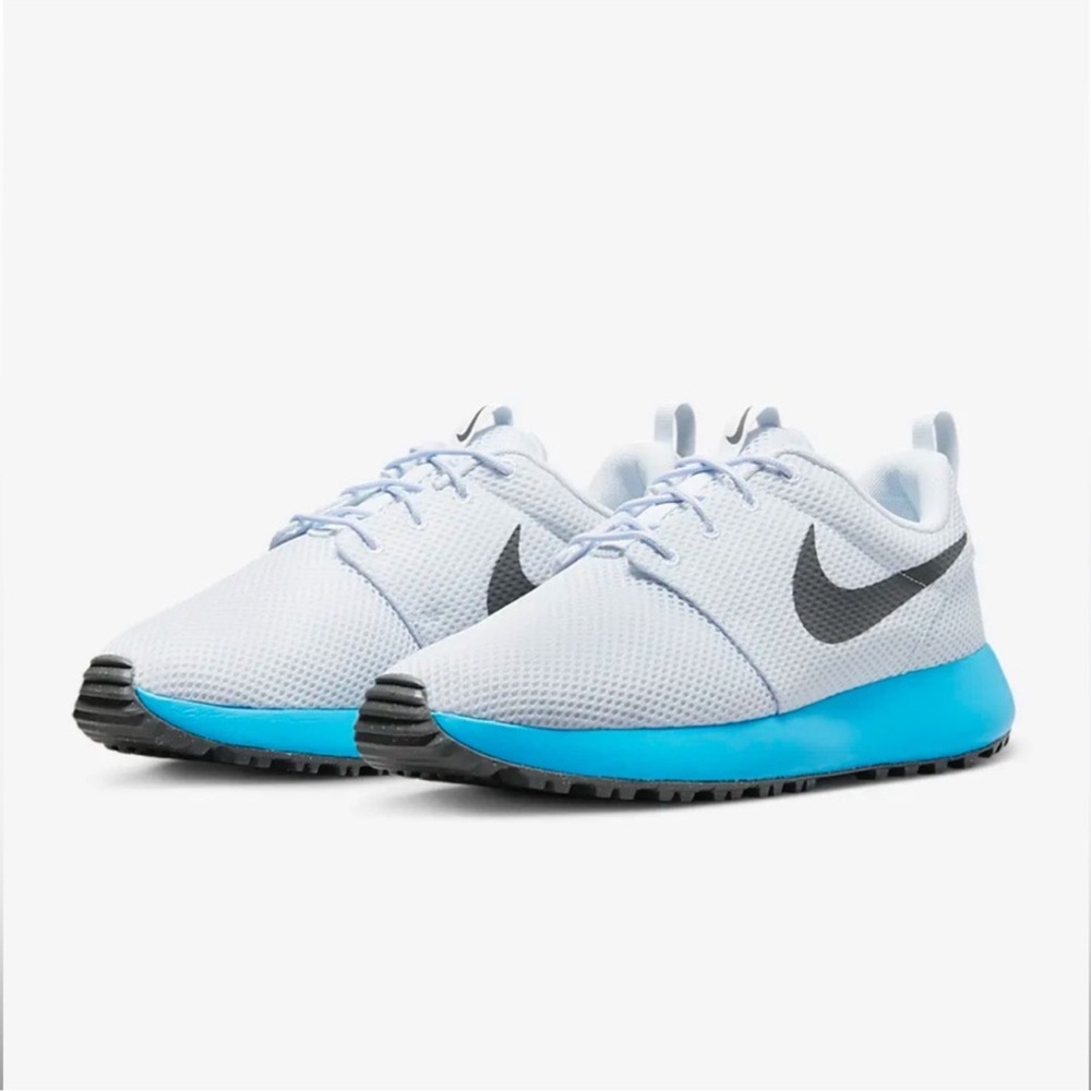 Youth NWOT Nike Roche G spineless golf shoes
